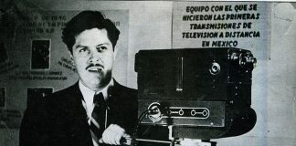 Guillermo González Camarena con equipo de su creación, en 1946 / Foto: Revista ICYT información científica y tecnológica. Oct 1989, VOL. 11, Num 157. México