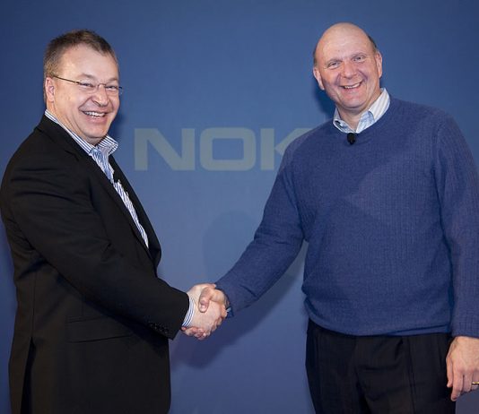 Stephen Elop, Presidente y CEO de Nokia con Steve Ballmer, CEO de Microsoft / Foto: Archivo