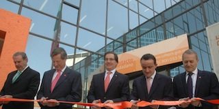 El titular de la Secretaría de Salud, Salomon Chertorivski, en la inauguración del edificio de la COFEPRIS