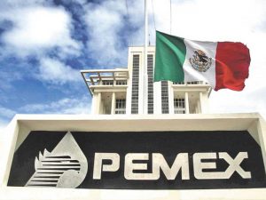 Fitch reduce perspectiva de Pemex a negativa. Revista Fortuna