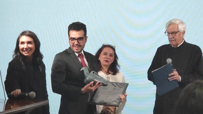 AMIS premia el trabajo de tres periodistas sobre la importancia de los seguros