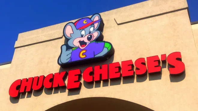 Transforma Chuck E Cheese tras pandemia; esperan crecimiento del 10% al cierre del año