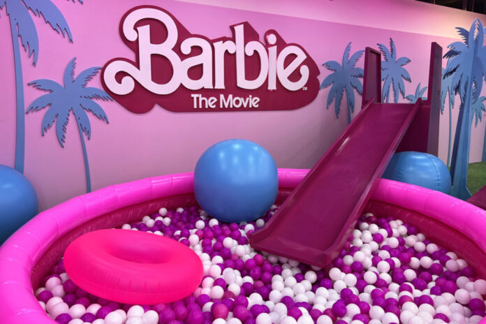 Mattel, en alianza con Palacio de Hierro inaugura Barbie Selfie Experience