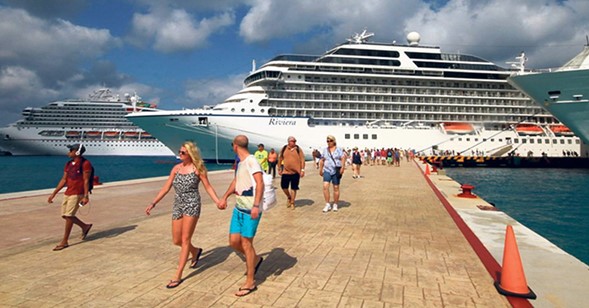 El gasto promedio de excursionistas en cruceros ascendió a 76.7 dólares.