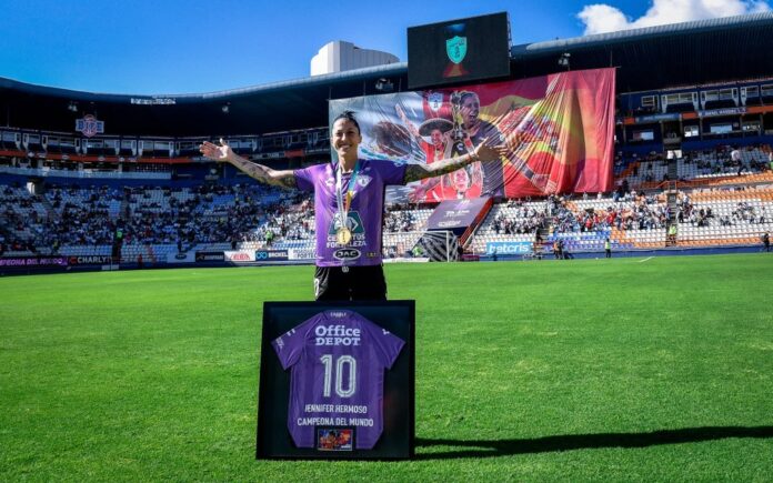 Jenni Hermoso fue clave para el primer campeonato mundial de España.