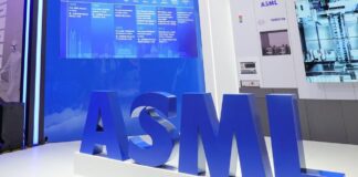 por Estados Unidos que regulan la exportación a China de otra máquina de fabricación de chips fabricada por ASML Holding.