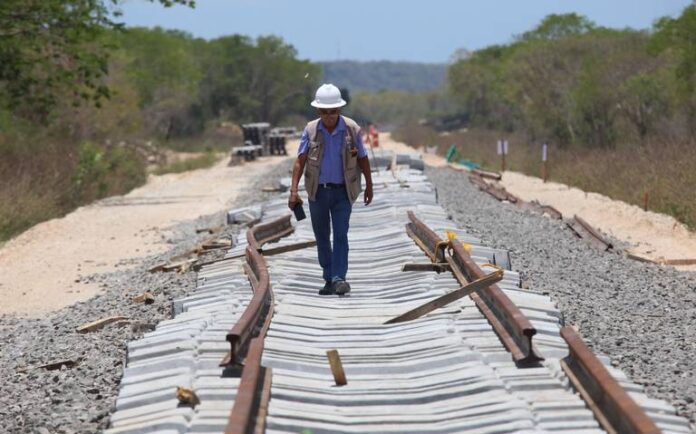 para todos aquellos egresados de las carreras de ingeniería para ser parte del equipo de Trabajo del Tren Maya