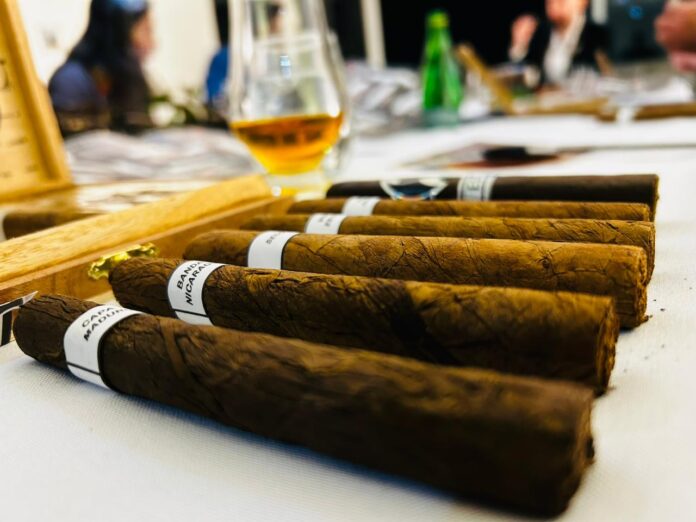 Entre Humos: Primer Blending Cigar Workshop en México.