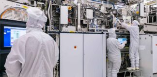 Prepara ASML lanzamiento de su nueva máquina "High NA EUV"