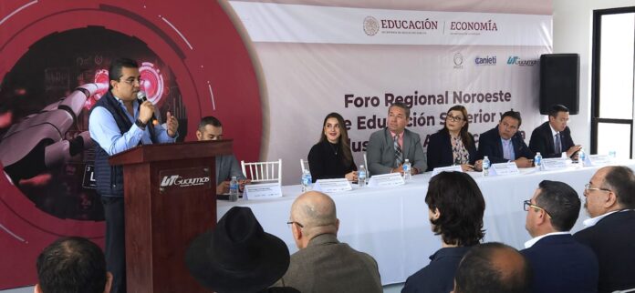 desarrollo de proyectos entre industria, gobierno y academia, la SEP realizó el Foro Noroeste de Educación Superior y la Industria