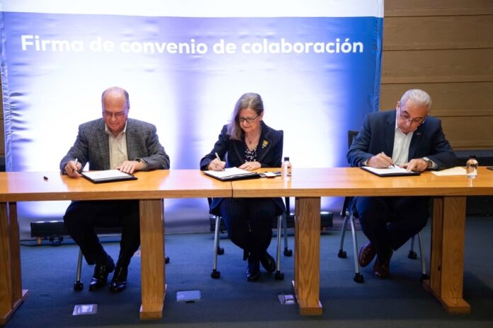 Firman acuerdo UDEM y Christus Muguerza con RNAO de Canadá para implementar buenas prácticas en enfermería