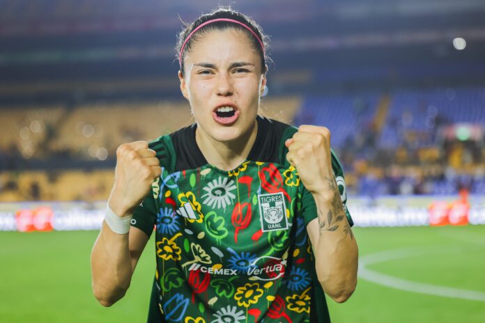 Jacqueline Ovalle es la sexta futbolista en meter 100 goles en la Liga MX Femenil. / Foto: Tigres Femenil