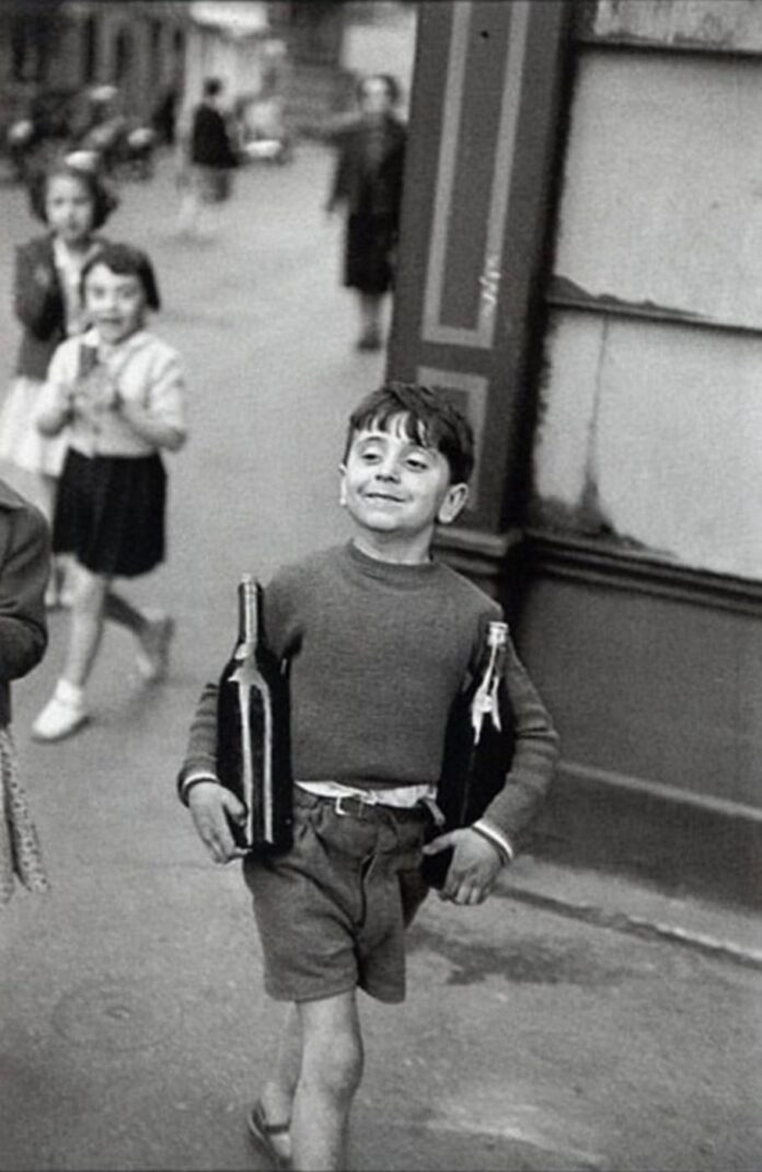 Rue Mouffetard de Henri Cartier Bresson (1908-2004)