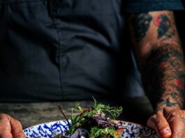 Chef Javier García revoluciona la escena culinaria de Jalapa, con su cocina de humo, en Mesa Criolla