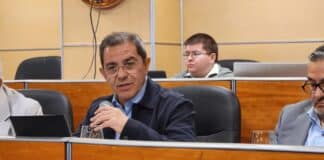 Carlos Gutiérrez Ruiz, representante del sector empresarial en el INFONAVIT. Con los cambios a la ley del organismo tripartita, su dirección podría desaparecer y perder su sueldo anual superior a 3.1 millones de pesos.